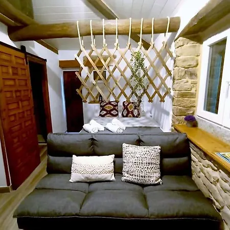 De Piedra En Picos De Europa Alpehytte Arenas De Cabrales